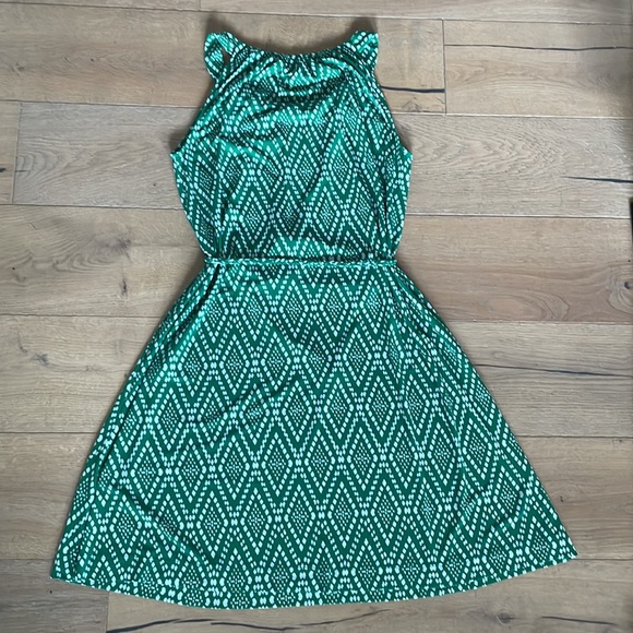 Banana Republic Tie Waist Dress - Picture 2 of 7